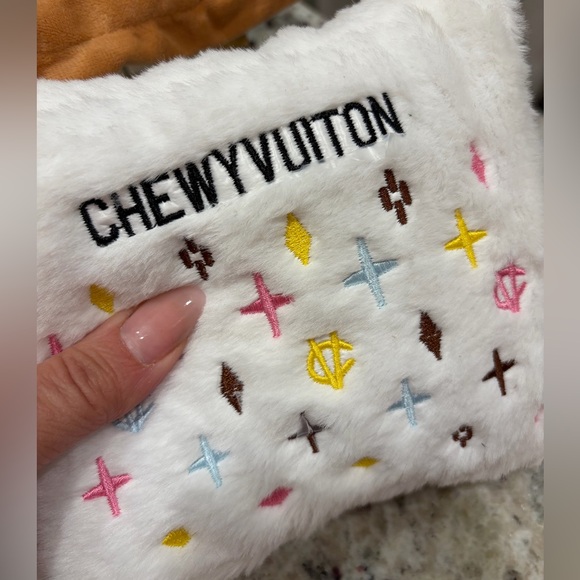 Fuzzy Soft Dog Toy Bag & FREE TOY - Picture 5 of 7